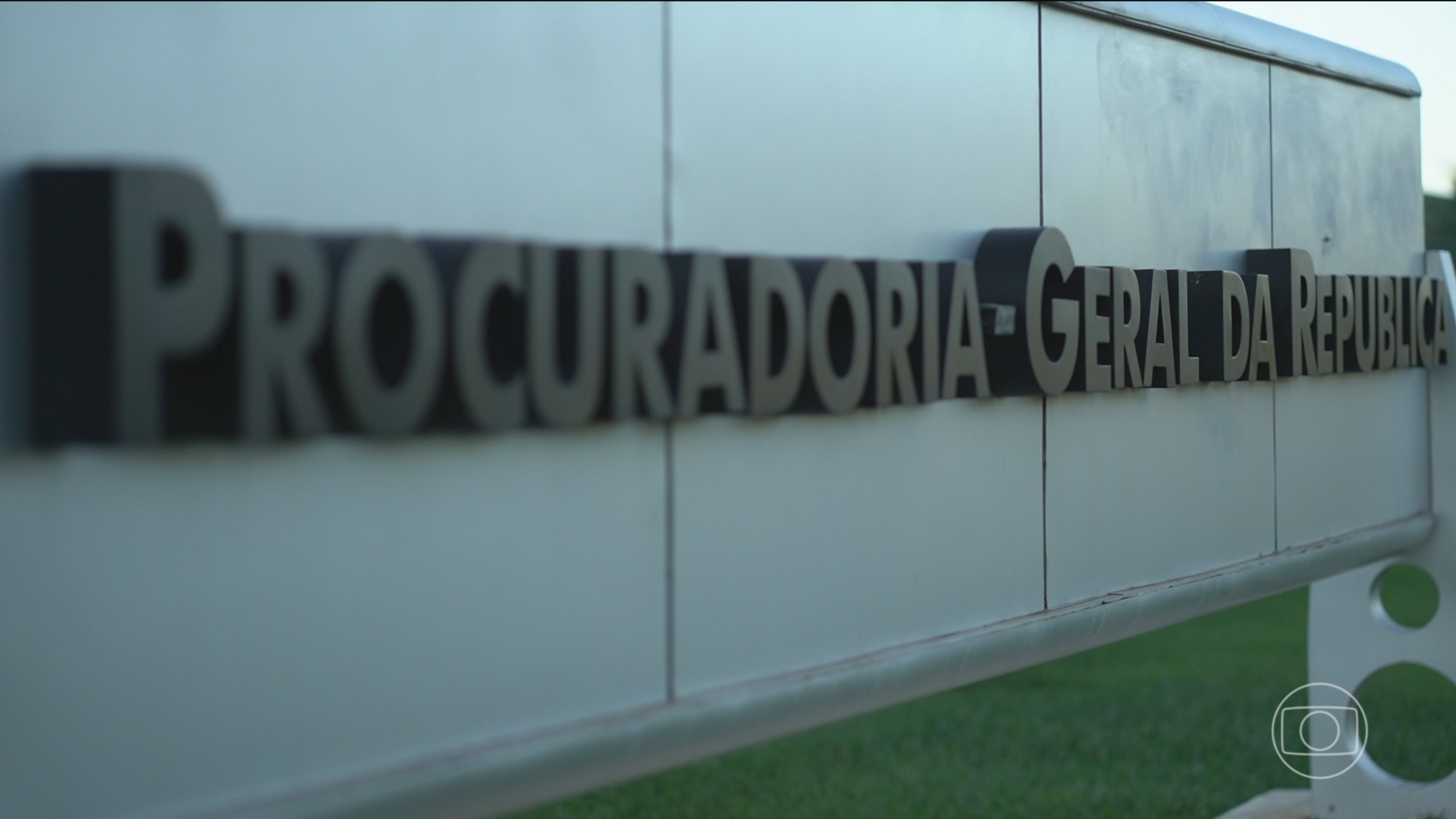 Atos contra a democracia podem ser punidos mesmo que tentativa de golpe não tenha se concretizado; entenda