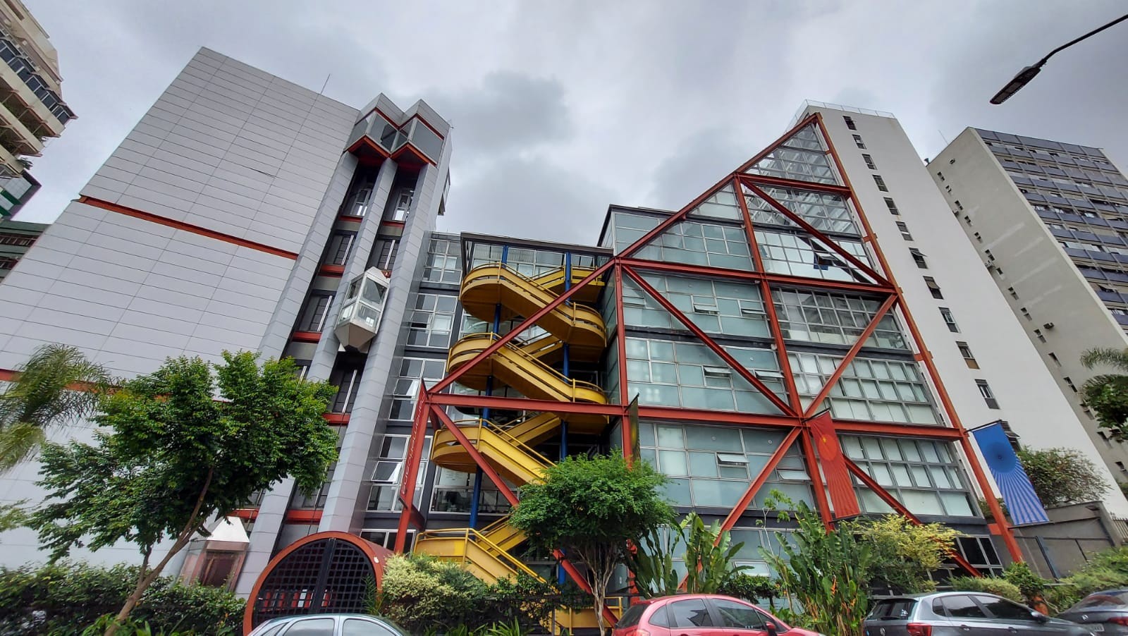 Prédio tombado pelo patrimônio pode ser ' destombado' após pedido da dona