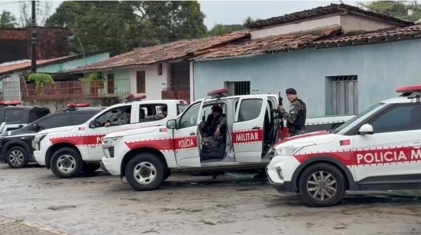Polícia Militar apreende câmeras irregulares em operação no Distrito Mecânico, em João Pessoa 