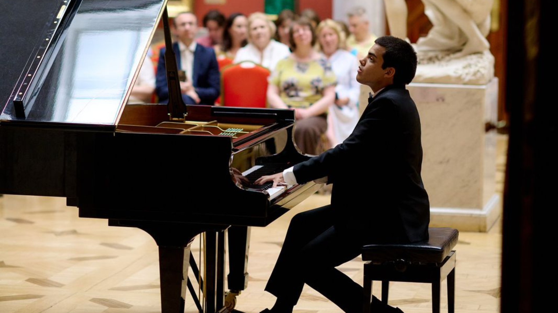 Jovem pianista de Sorocaba premiado internacionalmente encanta público em festival na Rússia: 'Grande realização'