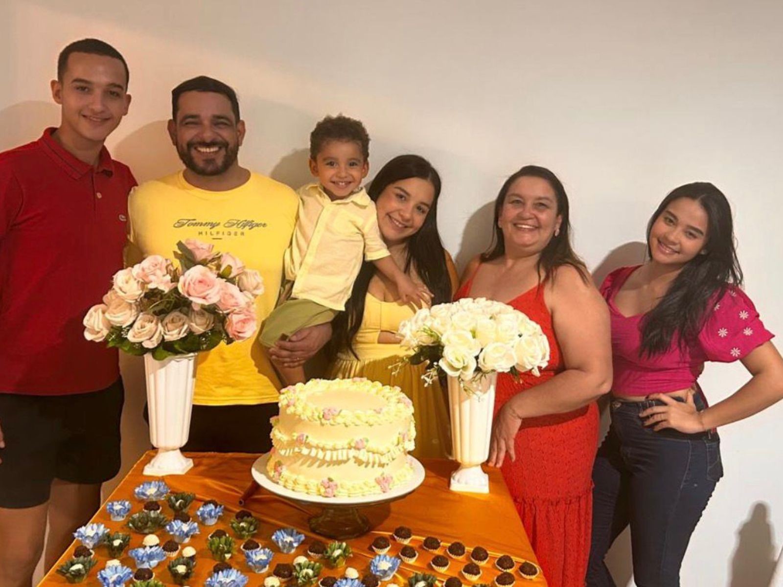 Técnica tentou pedir ajuda antes de morrer após acidente no AC, mas celular estava sem sinal: 'Tragédia'