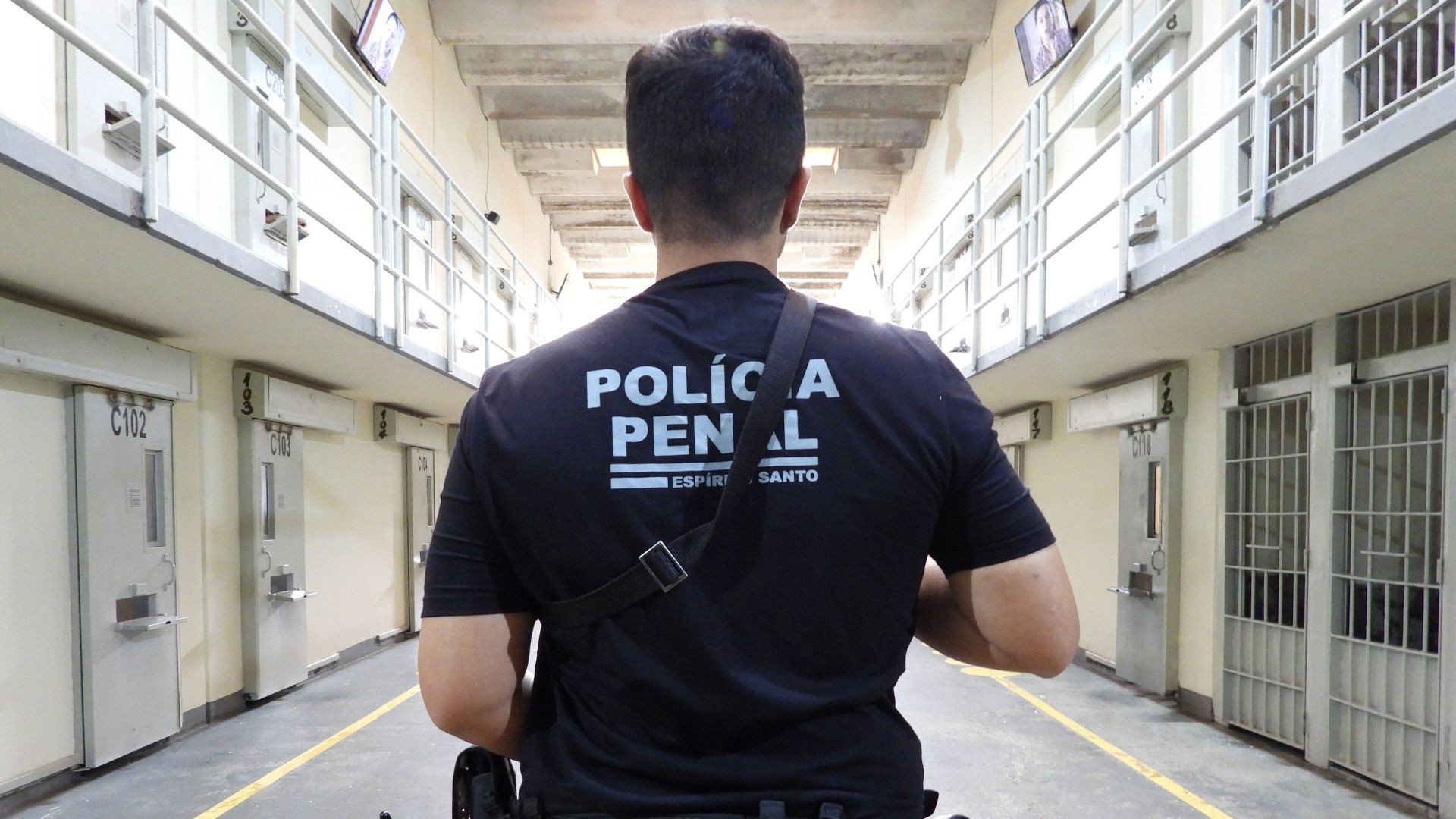 Polícia Penal do ES lança edital de concurso com 600 vagas e salário de R$ 5,6 mil; veja como se inscrever