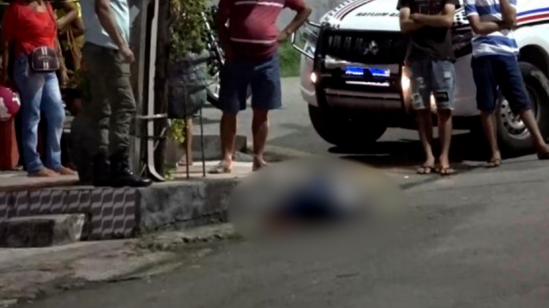 VÍDEO: Homem é morto a tiros ao voltar para albergue onde cumpria pena por homicídio, em São Luís