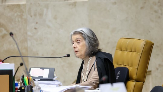 'Profunda consternação': Cármen Lúcia pede desculpas ao povo brasileiro por julgamento