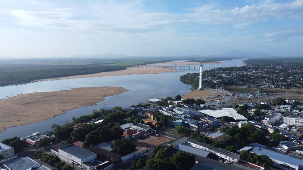 Bancos de areia no Rio Branco, em março de 2024 — Foto: Josivan Antelo/Rede Amazônica