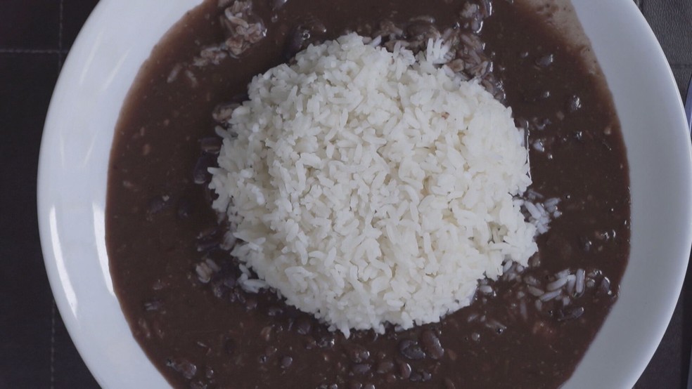 Prato de arroz com feijão. — Foto: Reprodução TV Globo