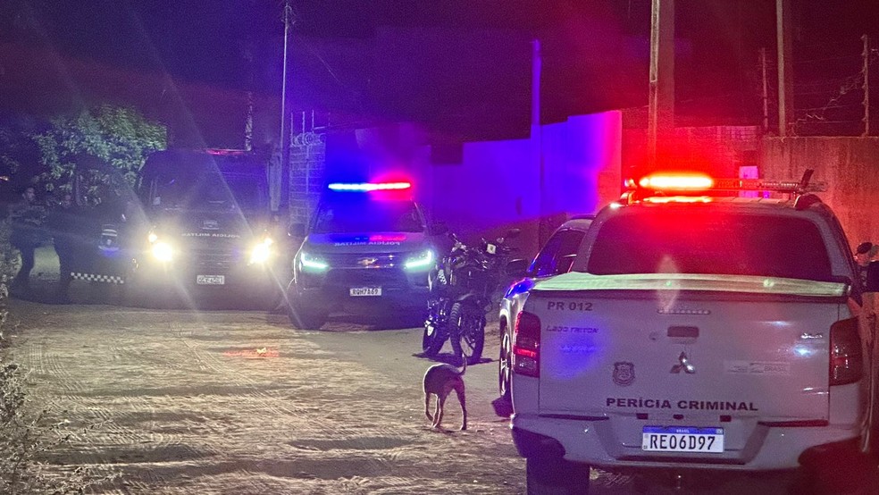 Explosivos foram encontrados na noite de terça-feira (19) em Parnamirim, na Grande Natal — Foto: Kleber Teixeira/Inter TV Cabugi