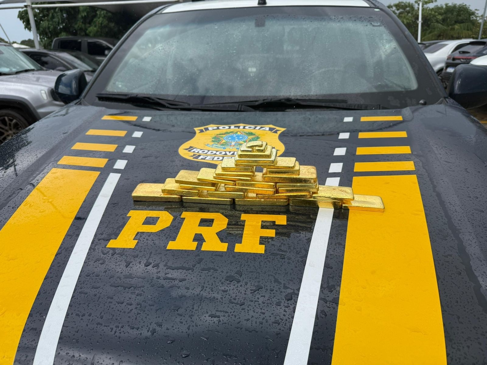 PRF apreende 15,5 kg de ouro em barras avaliados em R$ 10 milhões em Roraima