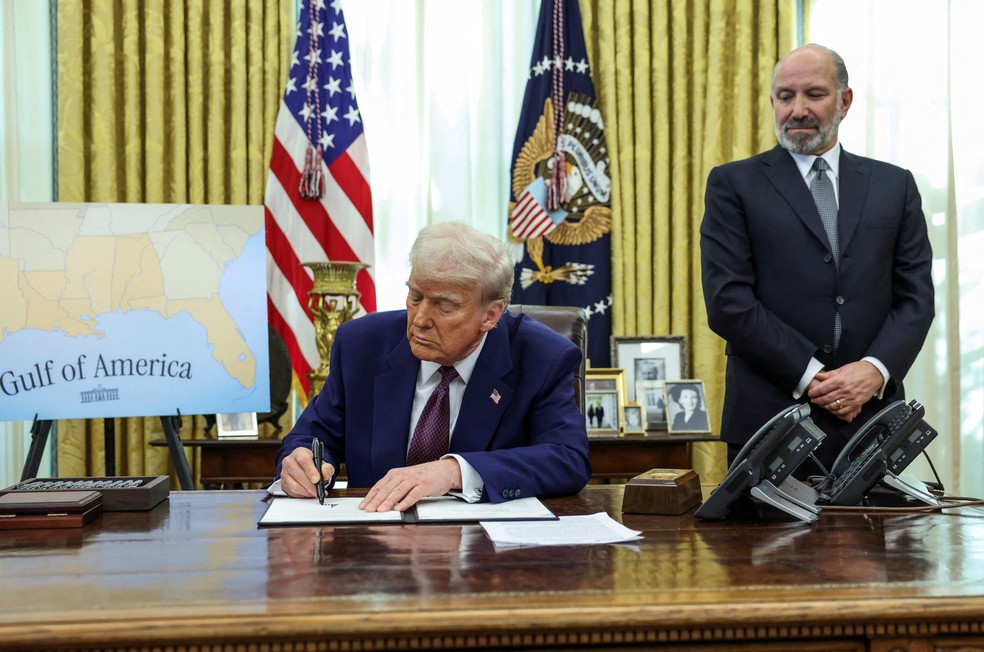 Trump assina memorando sobre reciprocidade tarifária — Foto: Kevin Lamarque/Reuters