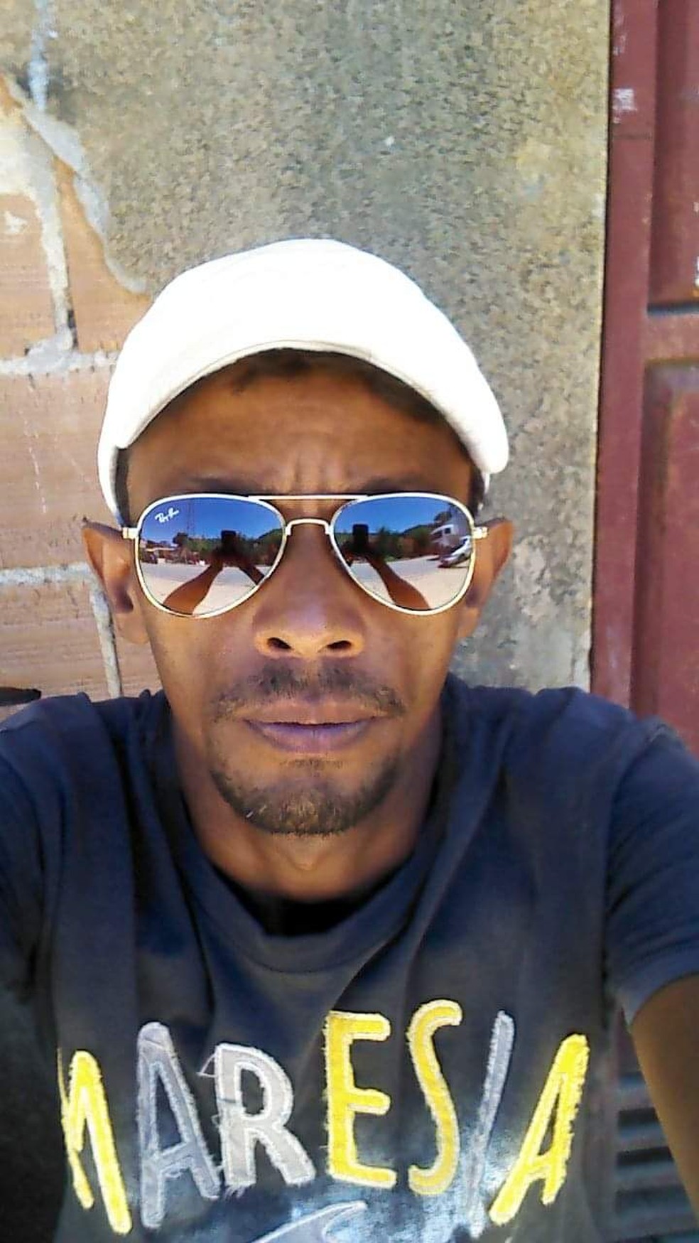 Luciano foi morto a tiros no quintal de casa no bairro Jardim do Trevo  — Foto: Redes Sociais