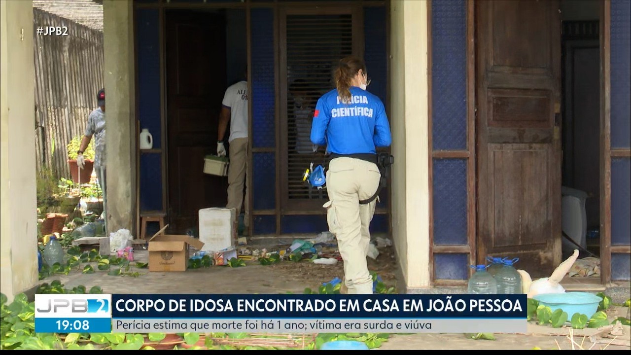 Idosa encontrada morta após um ano em João Pessoa é sepultada | G1