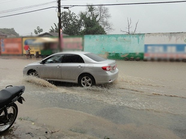 Inmet divulga alertas de chuvas intensas e baixa umidade para cidades da Bahia; veja listas