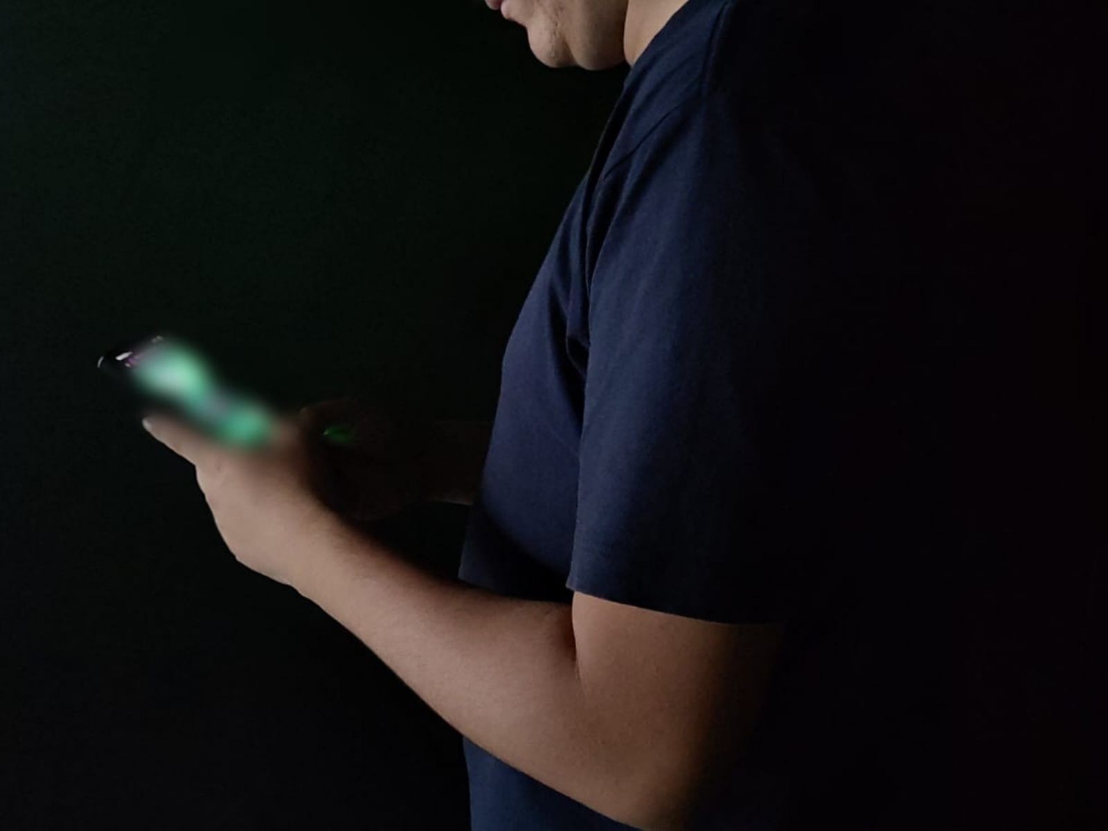 Zelador de colégio particular no AC é preso por exibir vídeo pornográfico para alunas 