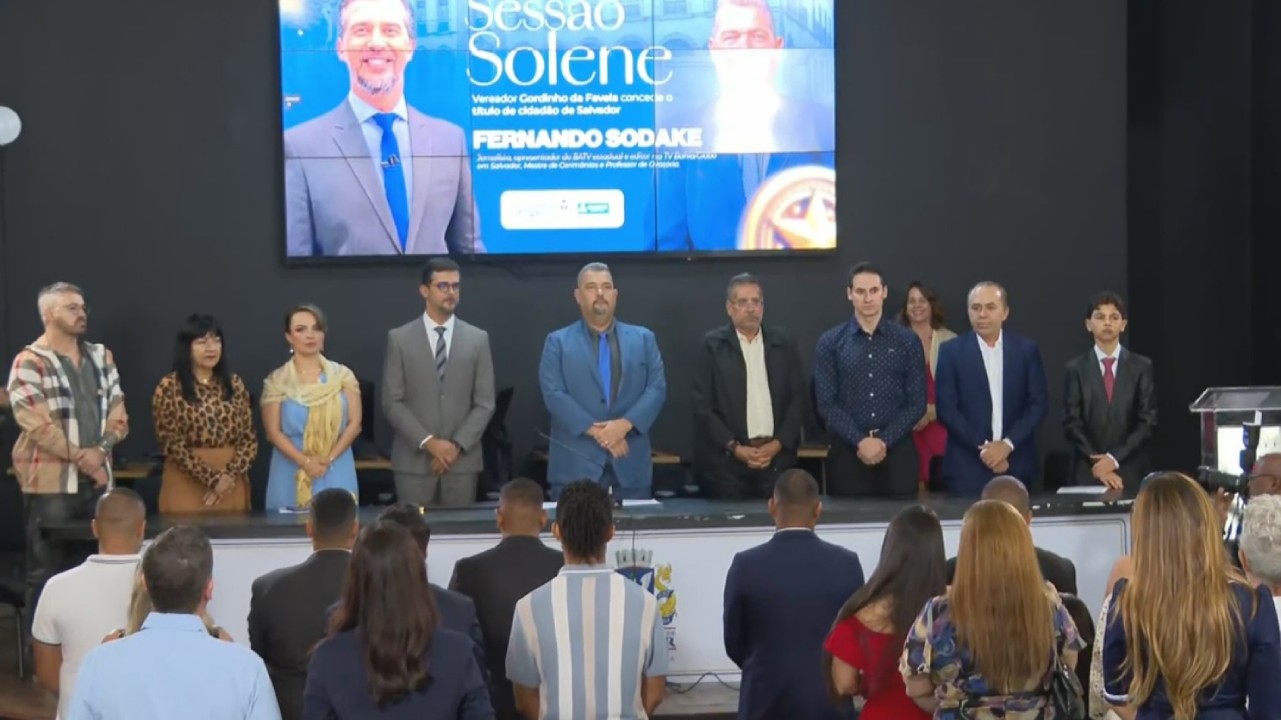 Apresentador Fernando Sodake recebe título de cidadão soteropolitano