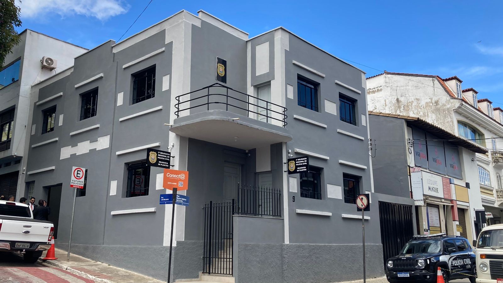 Homem é morto a tiros em frente a igreja em MG