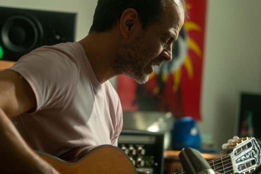 Documentário traz depoimentos dos herdeiros da contracultura e entrevista filhos de Gil, Caetano, Rita Lee e mais