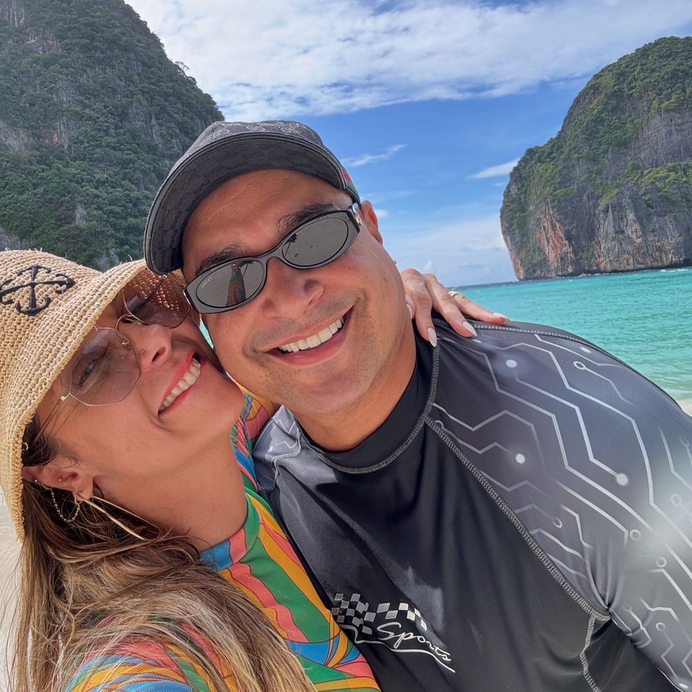 Carla e Xanddy s&atilde;o pais de Camilly Vict&oacute;ria, de 22 anos, e Victor Alexandre, de 21. &mdash; Foto: Glau Oliveira