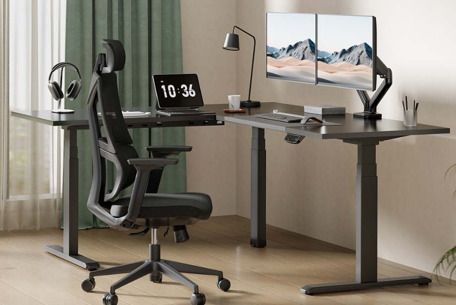 Mesa em “L” e dois monitores: por que o modelo ganhou espaço no home office | G1