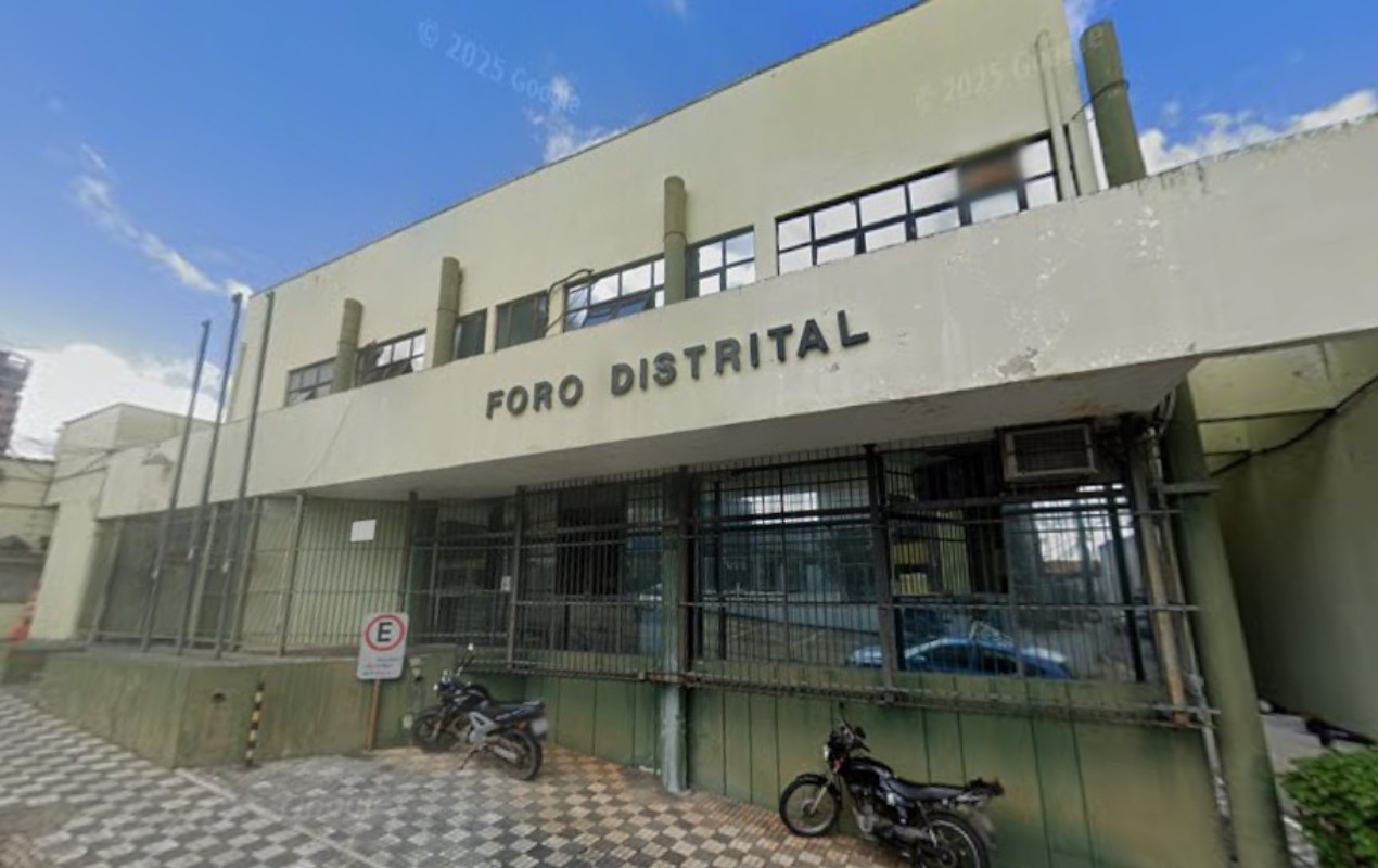 Supermercado e empresa de lazer são condenados a indenizar família de criança após comentário de funcionárias sobre piolho