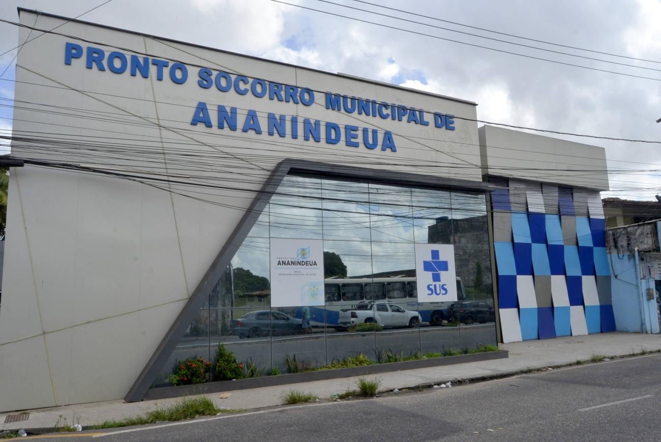 Vistoria do SUS encontra leitos de UTI vazios e pacientes graves à espera de vagas em hospital de Ananindeua, no Pará
