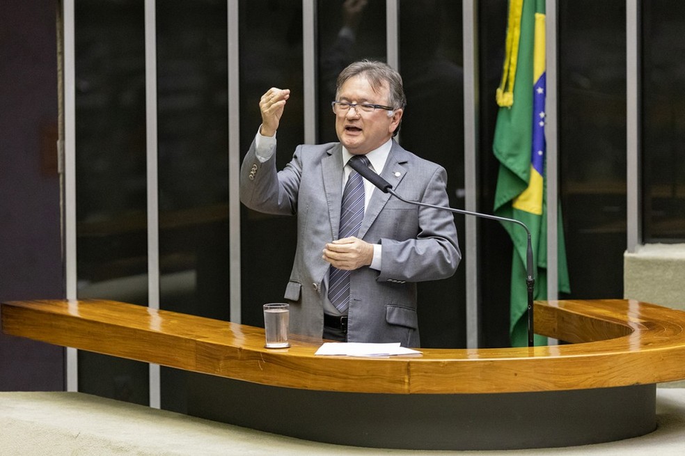 Deputado Merlong Solano assumiu a vaga de Assis Carvalho nesta quarta-feira (8) — Foto: Arquivo Pessoal/Merlong Solano