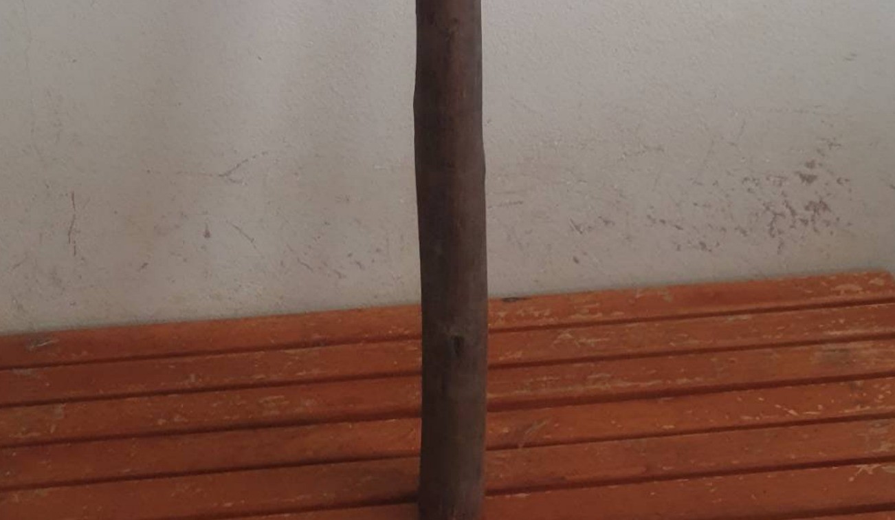 Idoso, de 79 anos, é preso por agredir esposa, de 75, com bastão de madeira