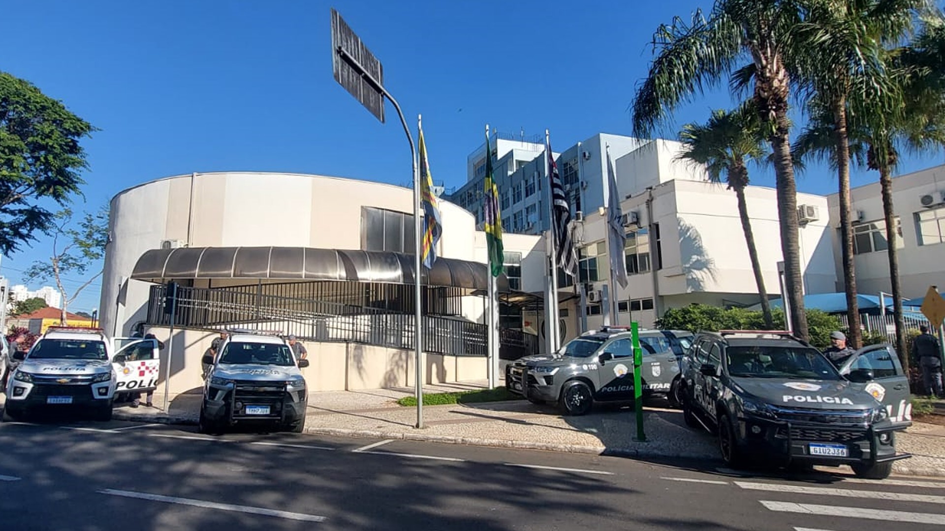 Operação Rei do Pix cumpre mandados na Câmara de Catanduva e apura lavagem de dinheiro