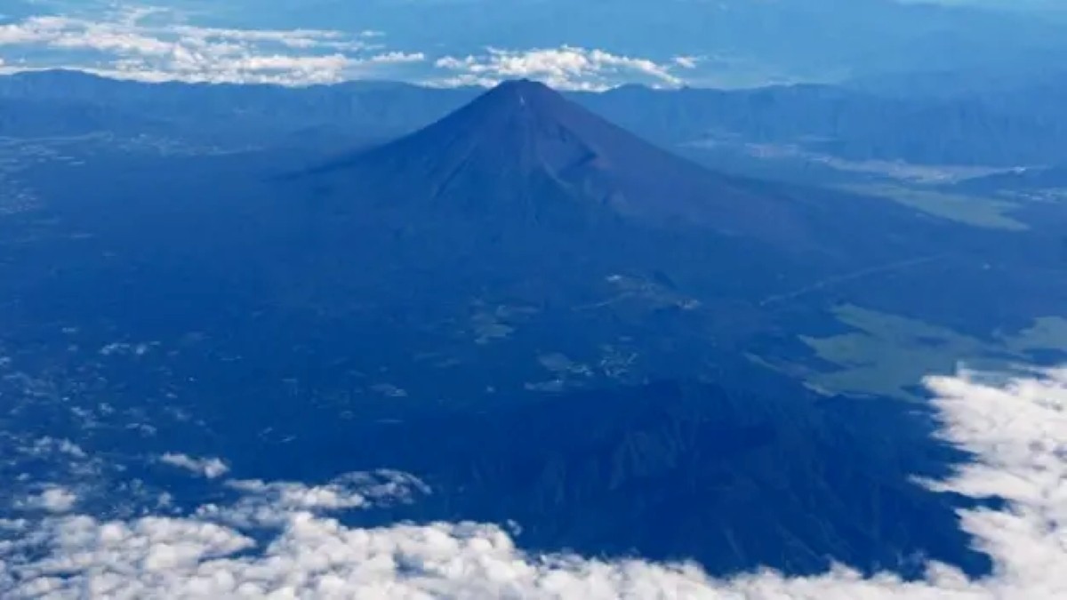 Pai deixa filho de 7 anos sozinho em caminhada no Monte Fuji | G1