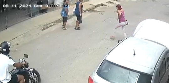 Mulher morre um dia após ser atropelada por moto em MG; VÍDEO