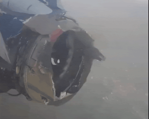 VÍDEO: Passageiros ouvem explosão, motor de avião perde peça e piloto faz pouso de emergência na Nigéria