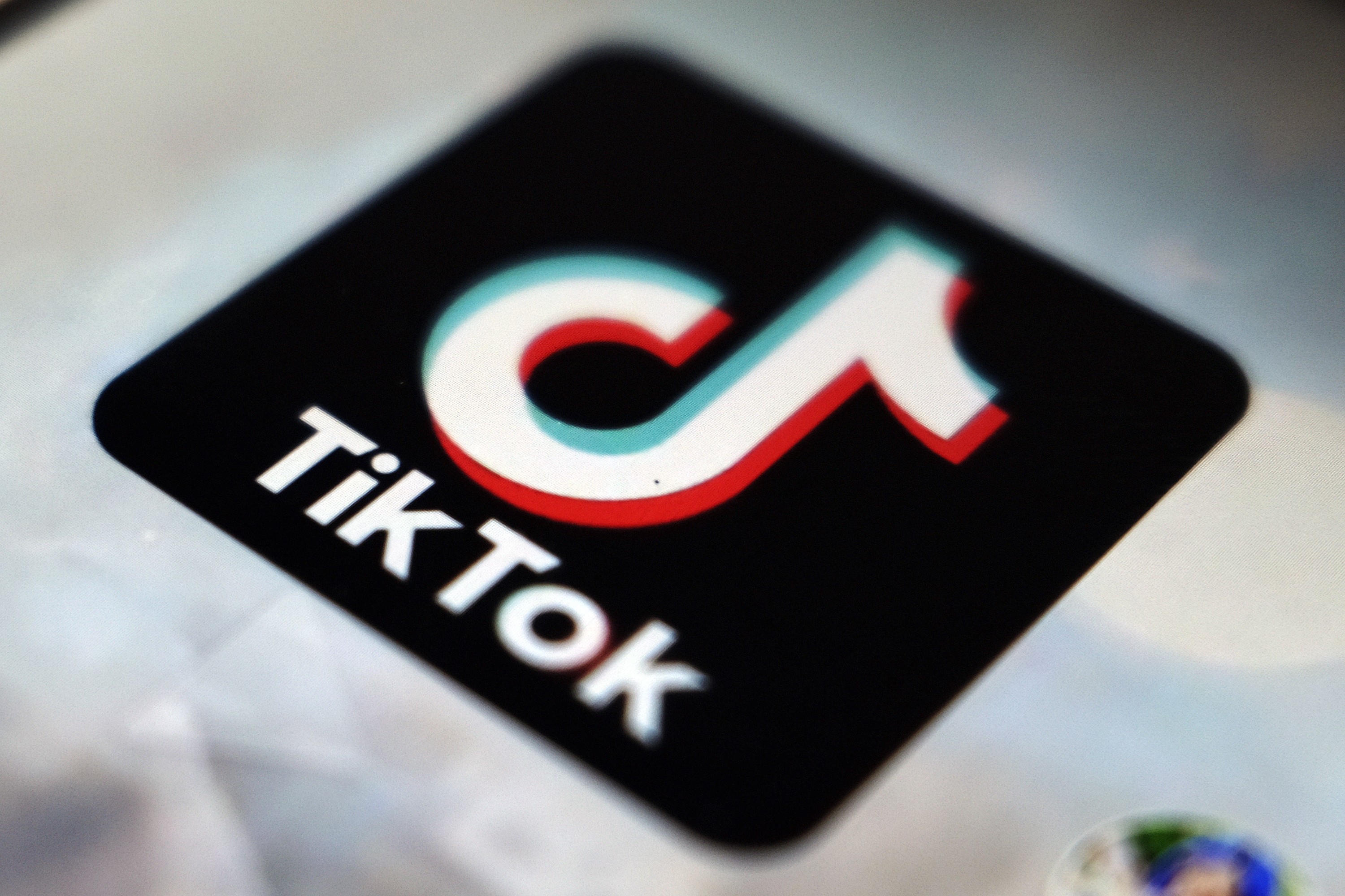TikTok fecha acordo com grupo internacional para continuar operação nos EUA