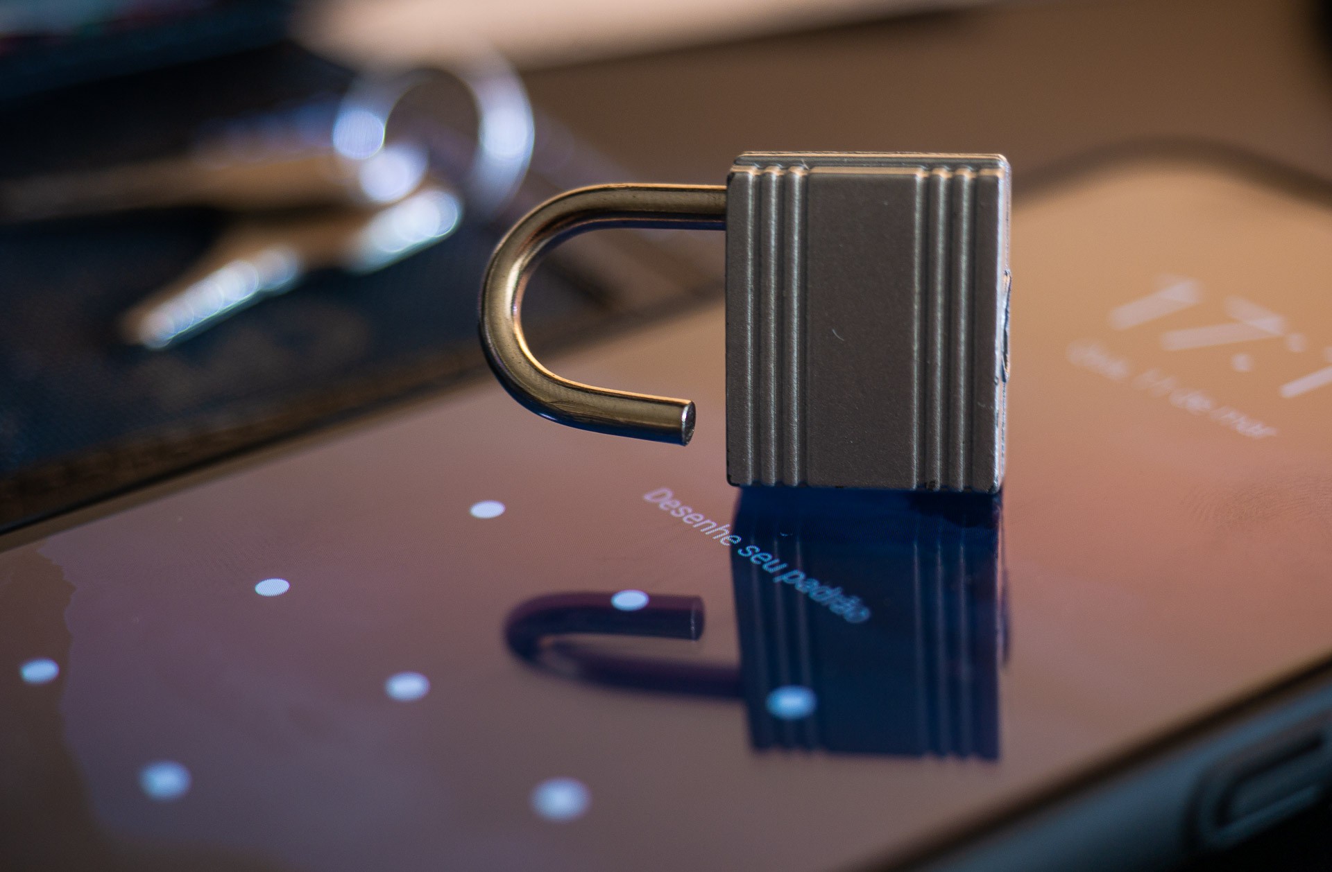 Pesquisador diz ter encontrado 149 milhões de senhas expostas, incluindo contas de Gmail, Instagram e 'gov.br'