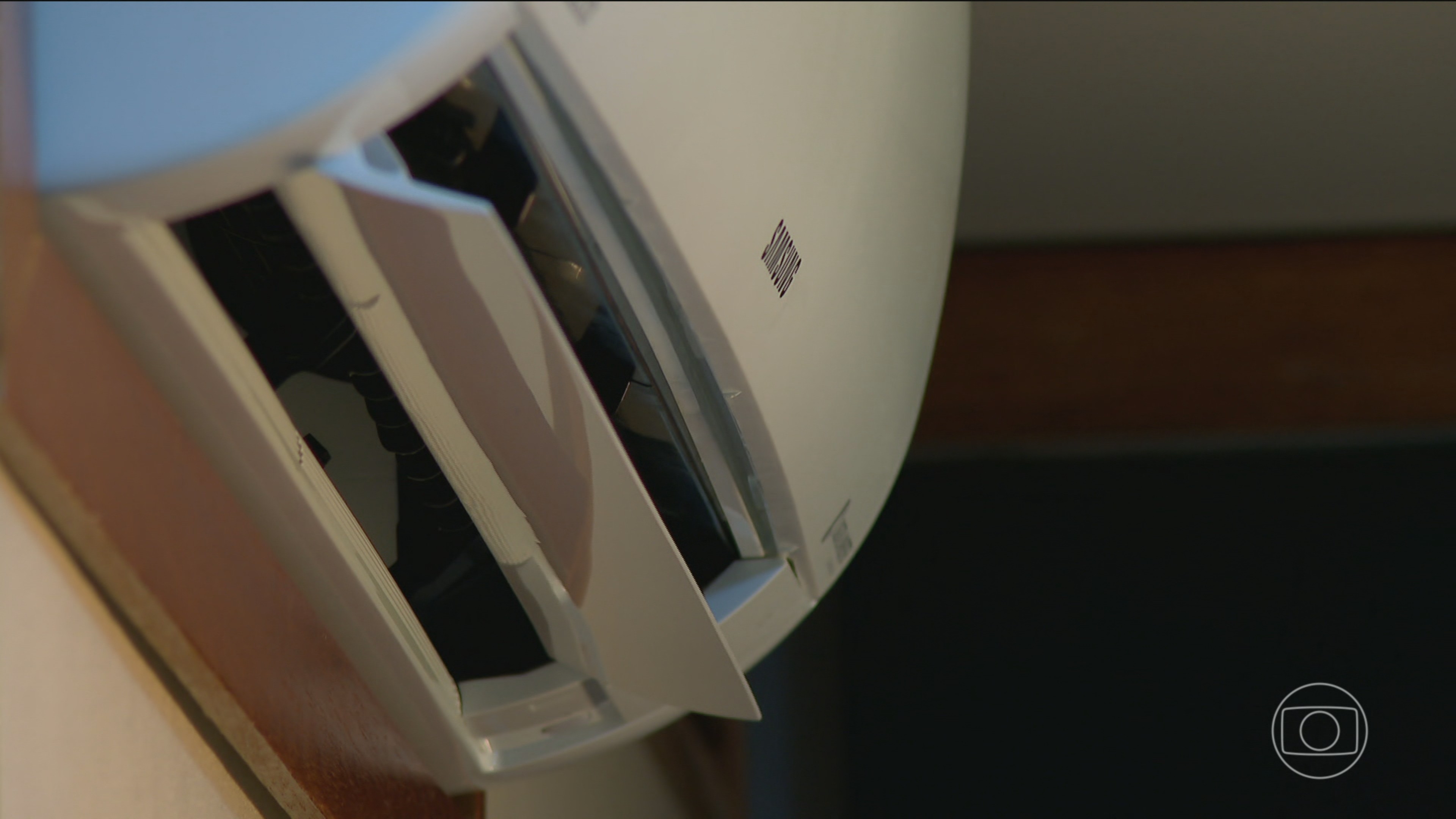 Com onda de calor, brasileiros têm domingo de maior consumo de energia desde fevereiro