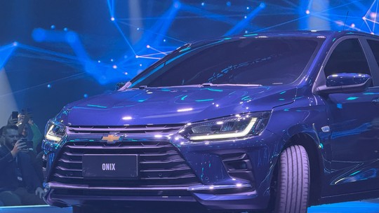 Chevrolet Onix renova visual para frear queda nas vendas; veja preço