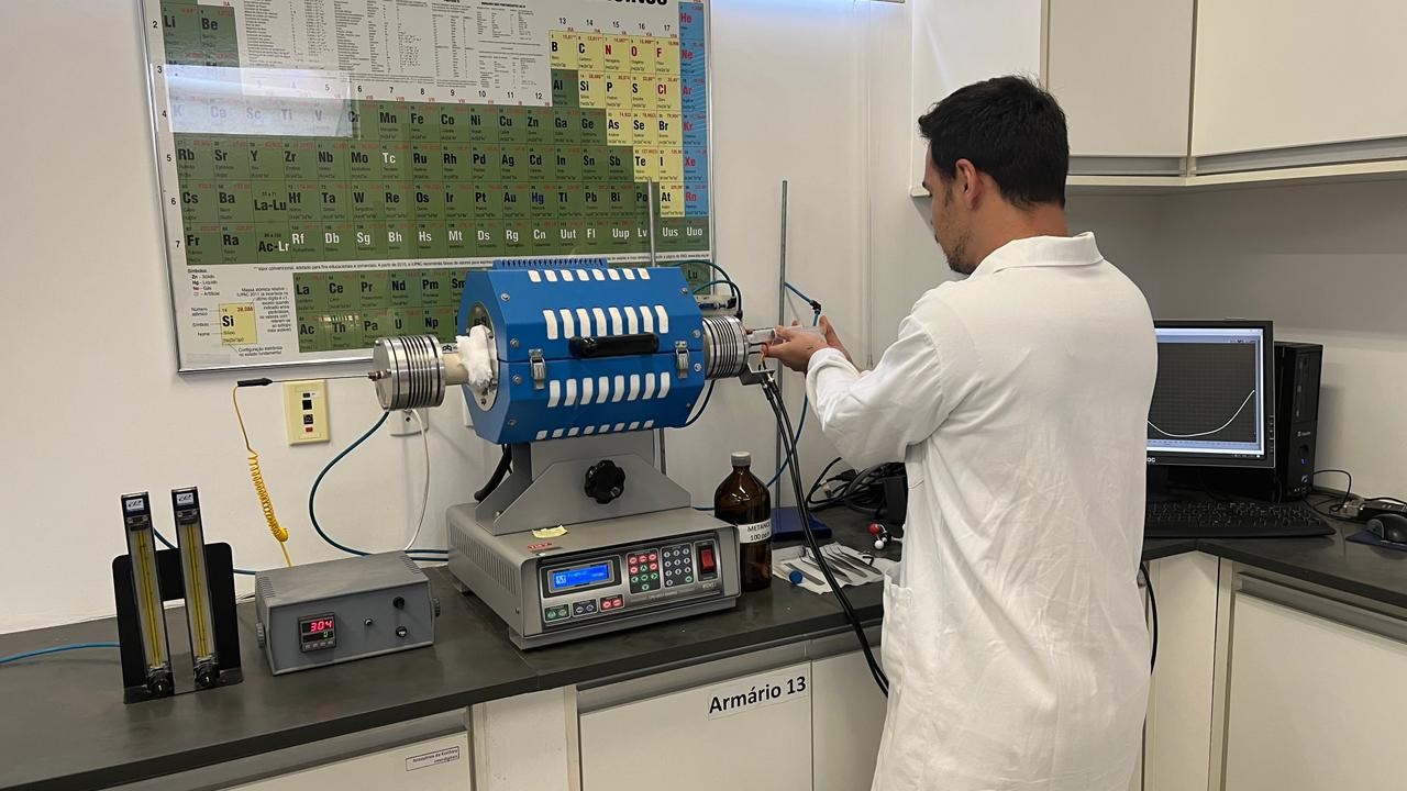 Sensor desenvolvido no interior de SP pode identificar em segundos metanol em bebidas contaminadas 