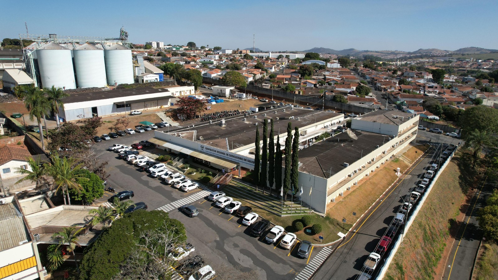 Cooxupé é líder em MG no setor de Agricultura, Pecuária e Reflorestamento