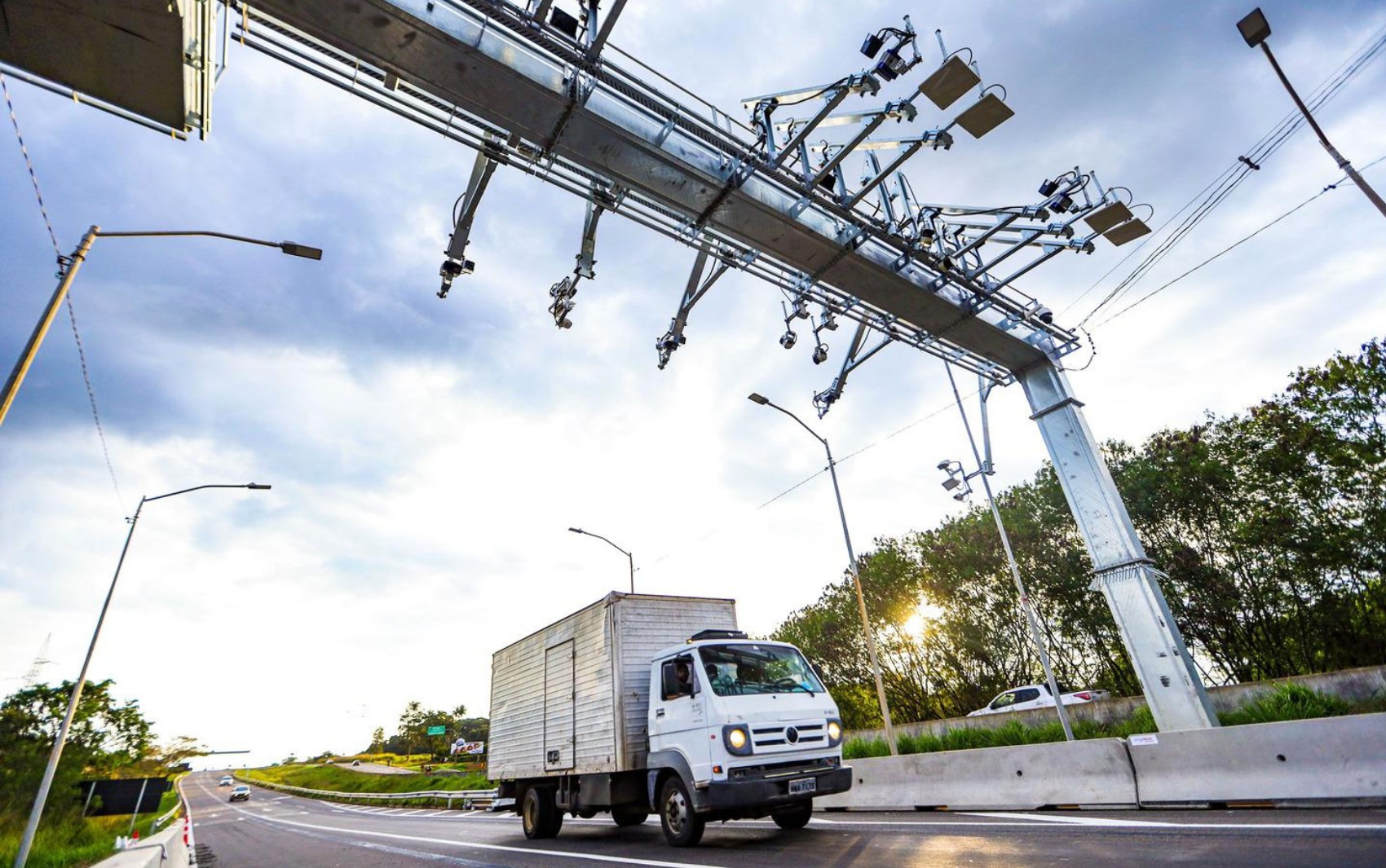 Primeiro pedágio eletrônico de Goiás começa a cobrar em 28 de maio; saiba como funciona e os valores 
