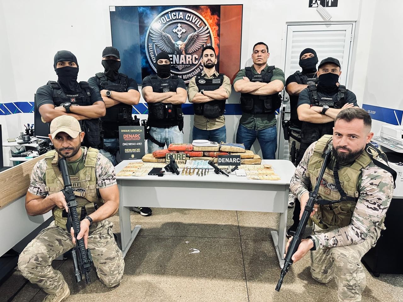 Polícia prende dois suspeitos de tráfico e apreende armas, drogas e dinheiro em Macapá