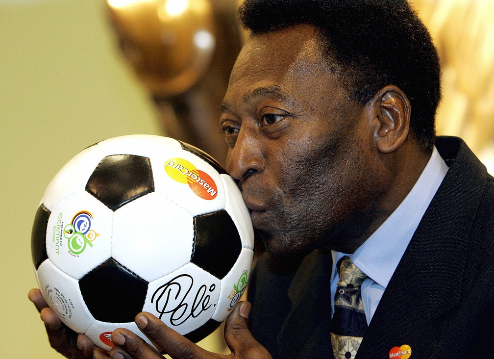 Rei do futebol, Pelé completa 82 anos neste domingo - Gazeta Esportiva