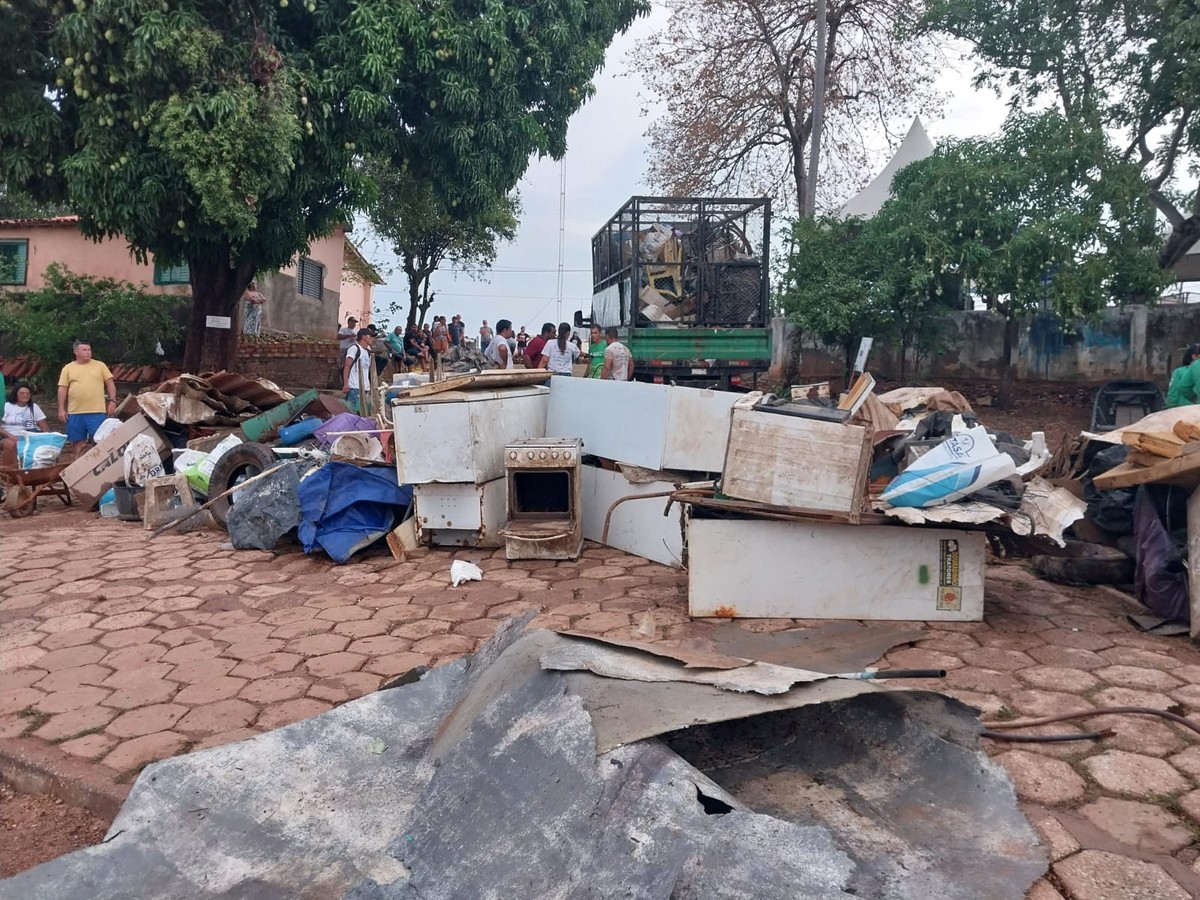 Mutirão de limpeza retira cerca 4 toneladas de lixo do Rio Paraguai em MT | Mato Grosso
