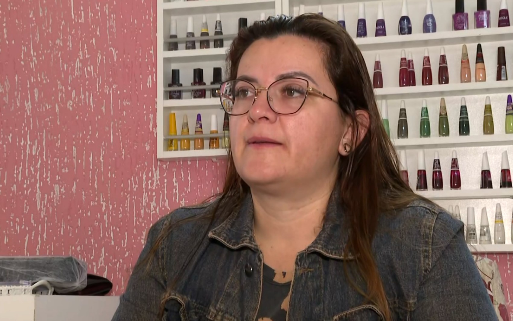 Ex-namorada agredida por fisiculturista em MG fala pela 1ª vez após divulgação de vídeo: 'Fui enforcada e desmaiei'