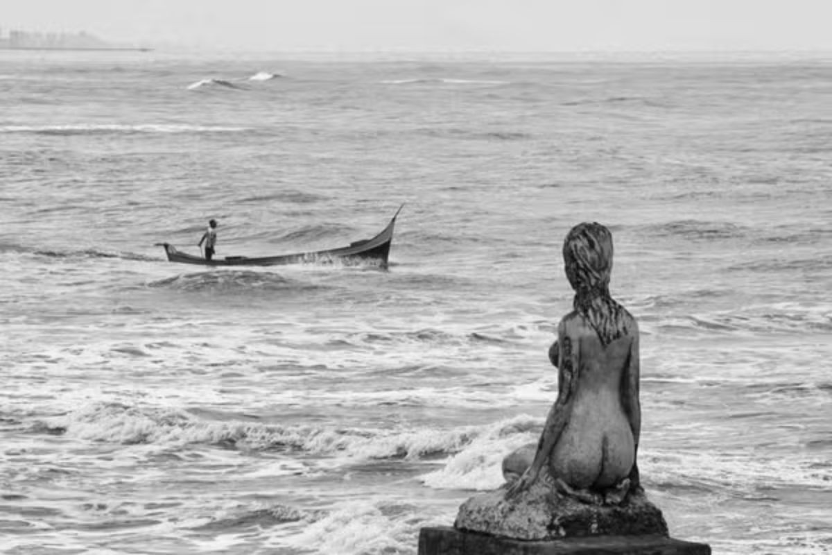 Foto do monumento Mulheres de Areia no litoral de SP é selecionada para festival na Itália