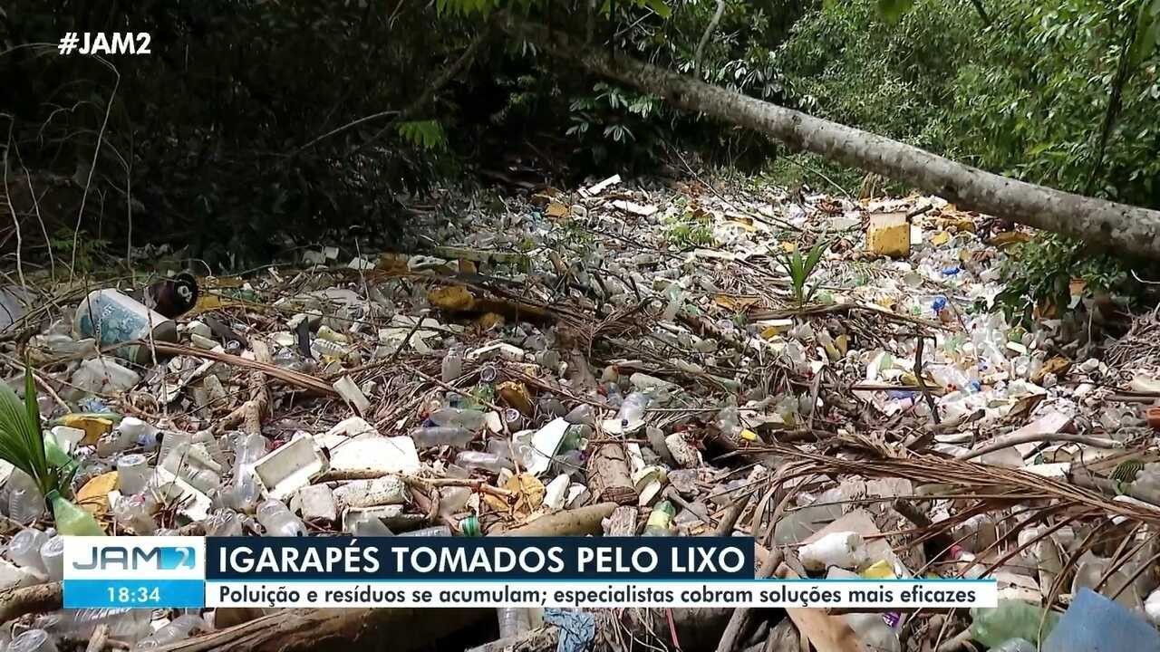 'Tapete de lixo' cobre trecho do Igarapé do 40 e revela cenário preocupante de poluição; VÍDEO