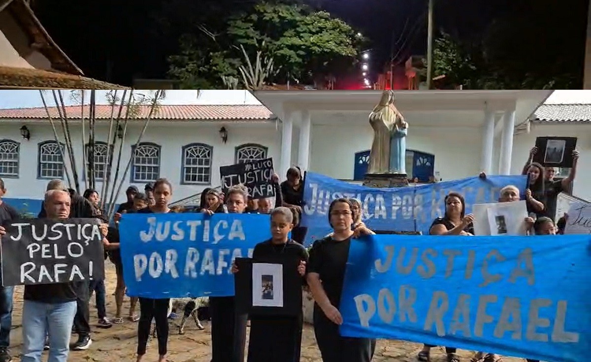 Familiares e amigos de jovem morto a facadas em festa de carnaval fazem protesto em MG; VÍDEO 