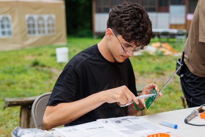 Estudante do Colégio FEB participa de acampamento científico nos EUA