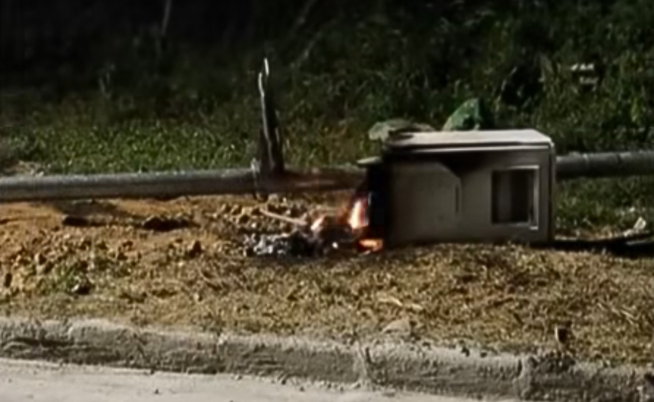 Radar é derrubado e incendiado em estrada do bairro Xique-Xique, em Caruaru; VÍDEO