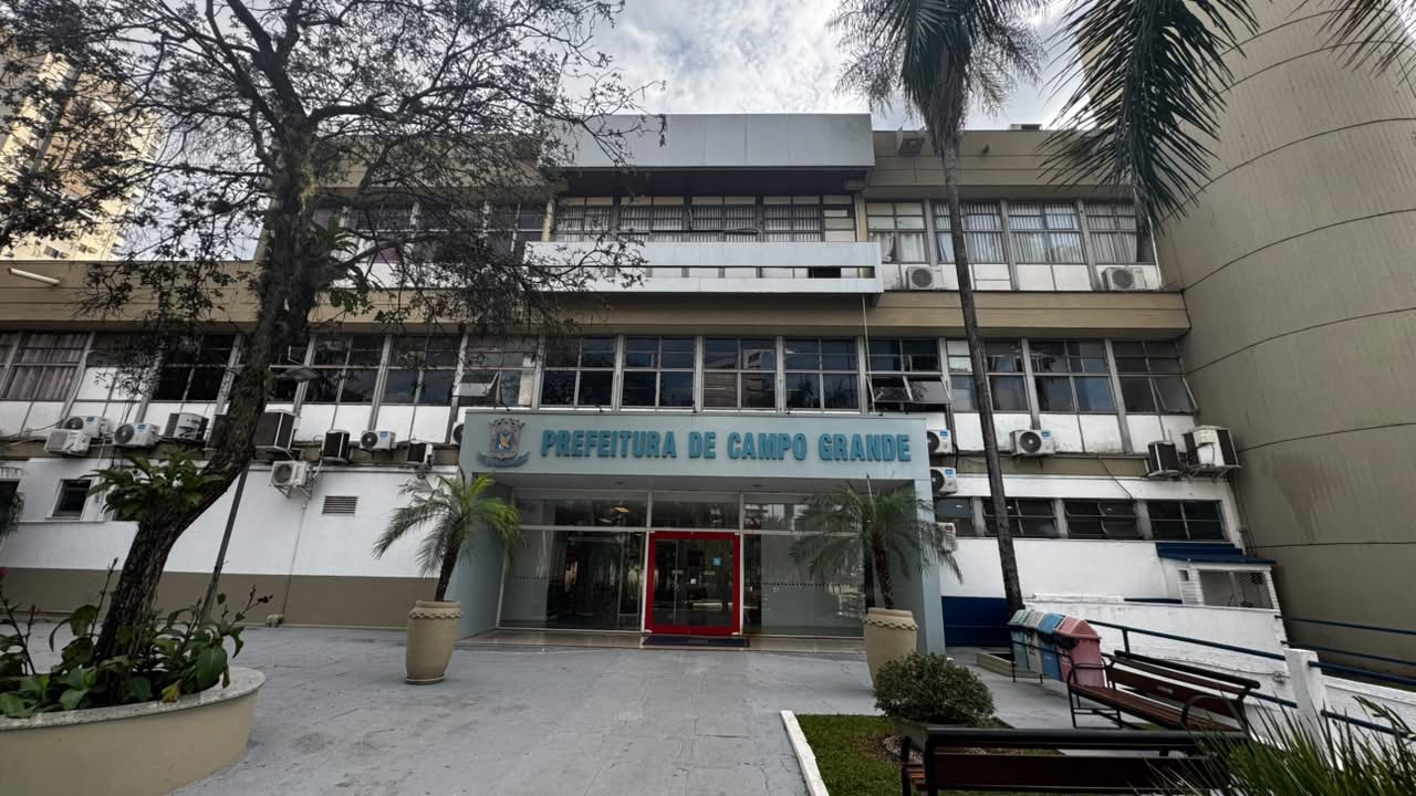 PF cumpre mandados em operação que investiga compra de votos na campanha de Adriane Lopes