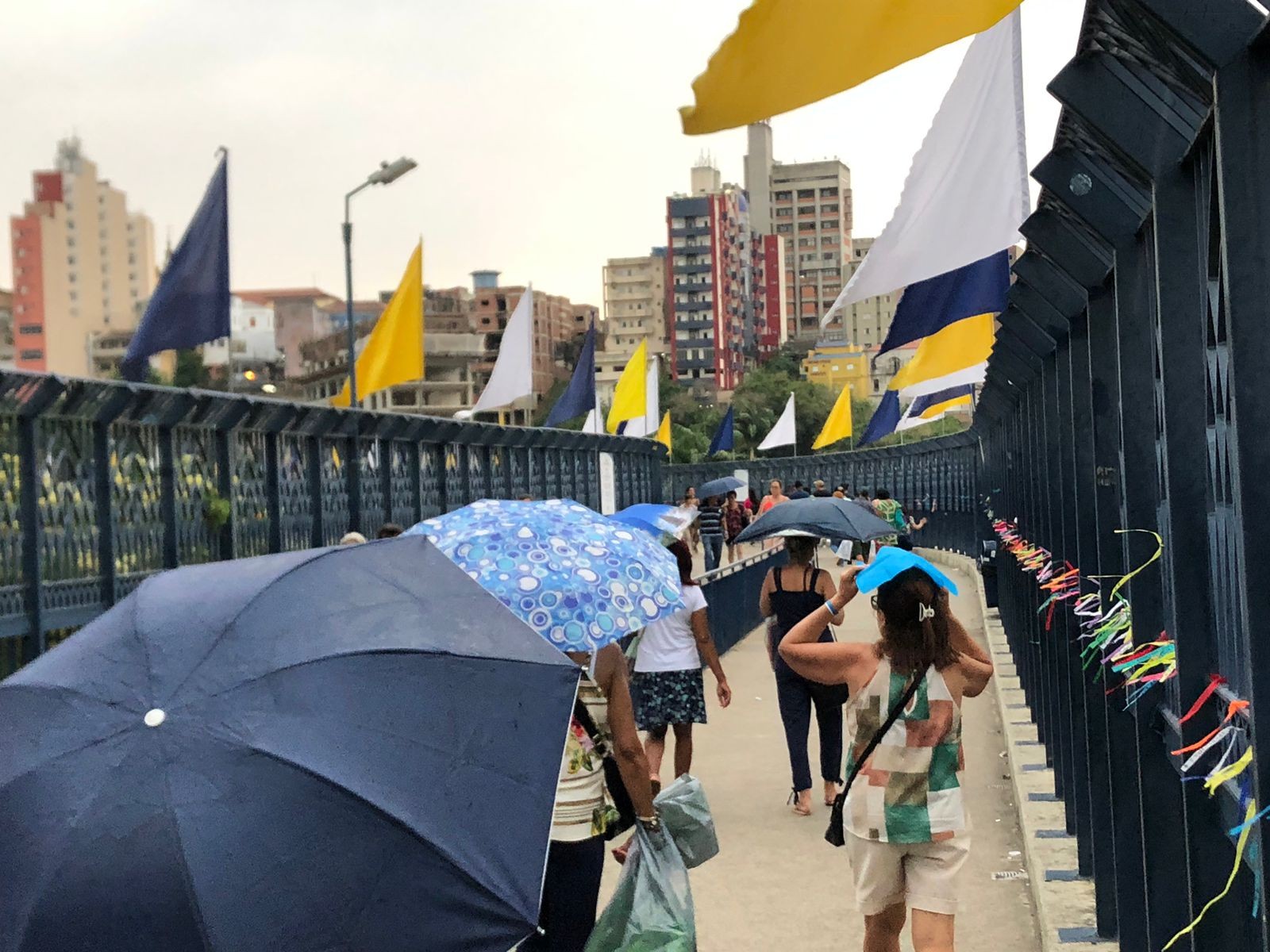 Chance de chuva na véspera e sol e calor no Dia da Padroeira; veja a previsão do tempo para o 12 de outubro em Aparecida