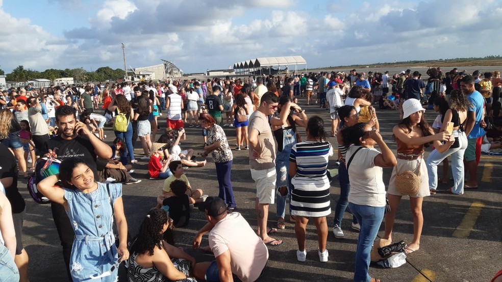 Eclipse Solar Anular: populares aguardam no Centro Cultural Trampolim da Vitória, Parnamirim-RN — Foto: Sérgio Henrique Santos / Inter TV Cabugi