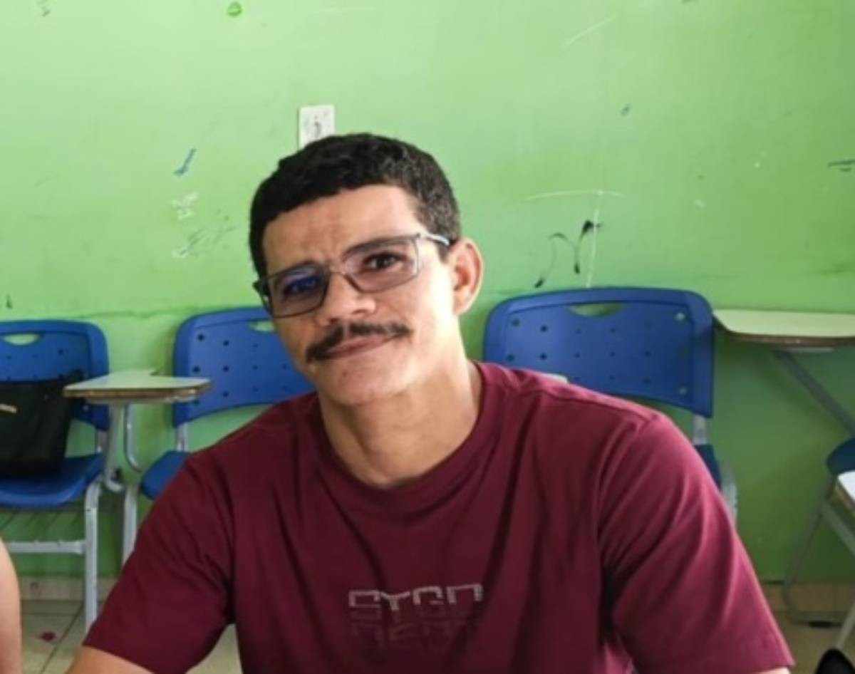 Professor é morto a tiros a caminho de escola na Bahia 